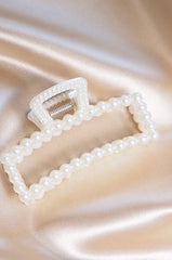 CLUTCH YOUR PEARLS|Hair clip